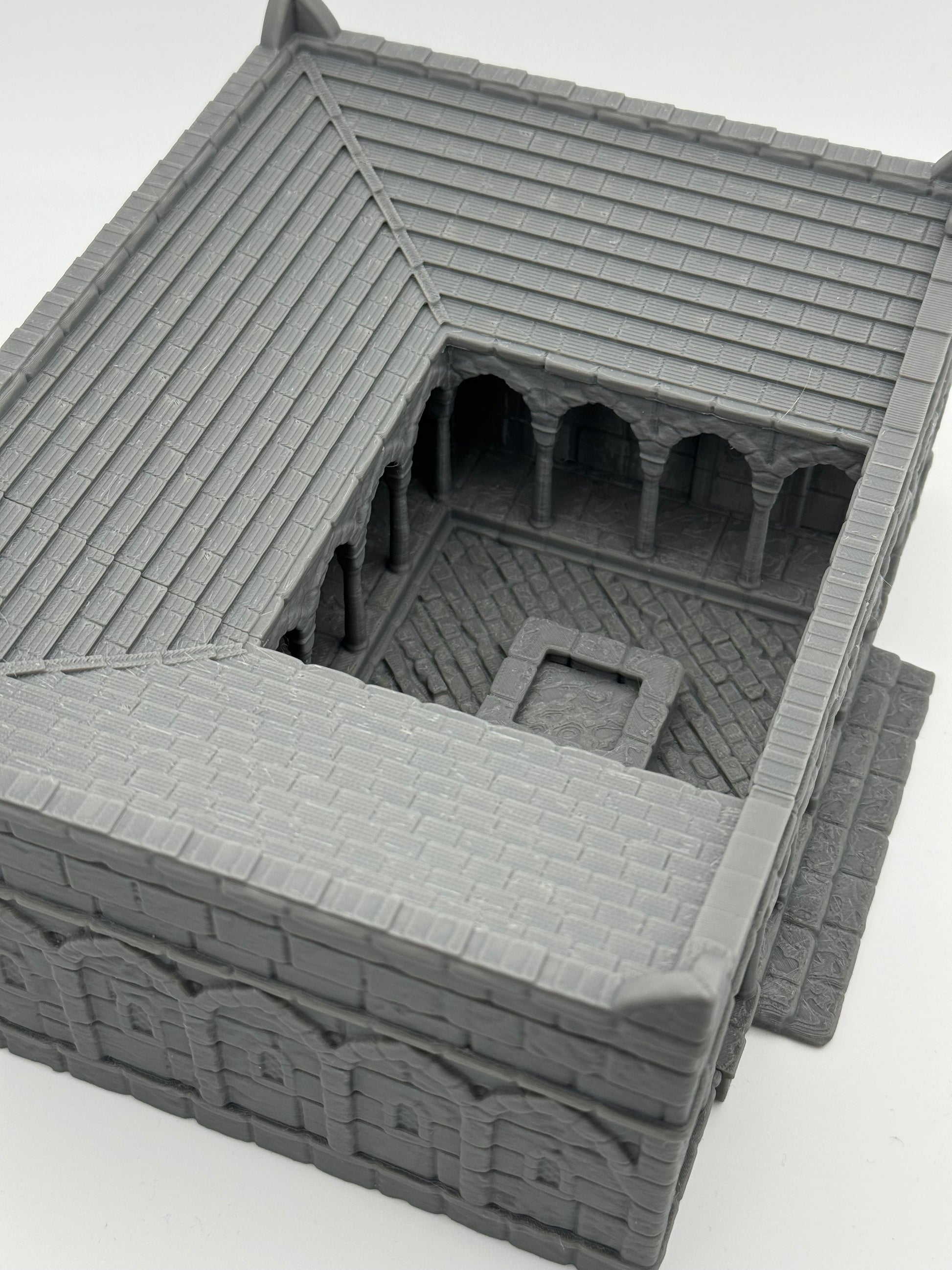 Photo du produit Tabletop 28mm The Printing Goes Ever On (TPGEO) 0: Station de soins Ivory City - Bâtiment du Royaume de Gonthan - Terrain d'hôpital Tabletop