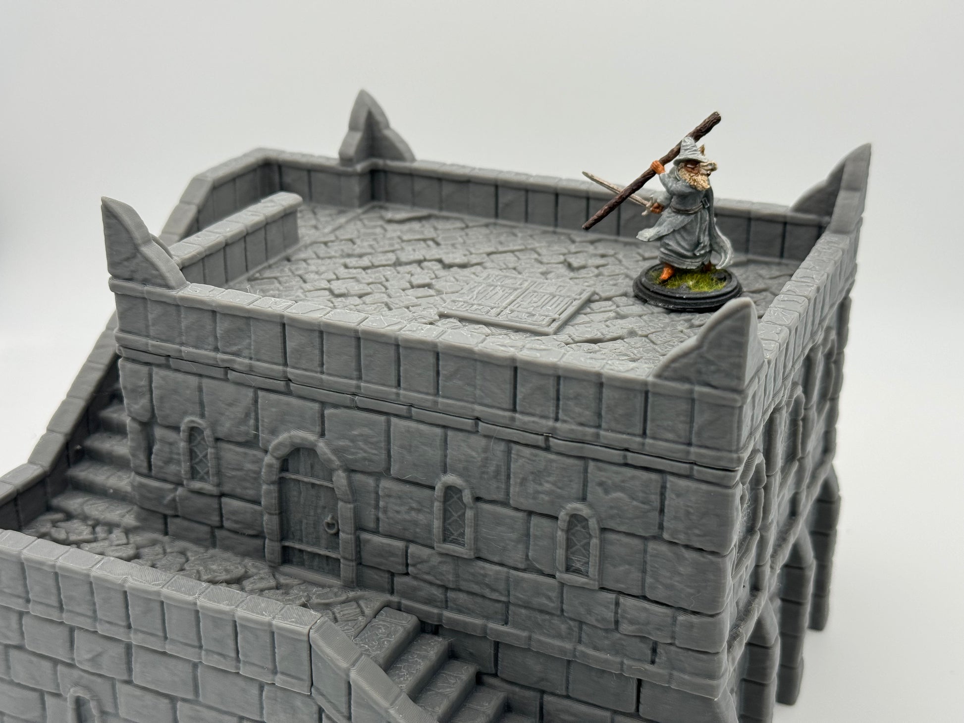 Photo de produit Tabletop 28mm The Printing Goes Ever On (TPGEO) 0 : Place commerciale Ivory City - Bâtiment Royaume de Gonthan - Hall d'échange Terrain Tabletop