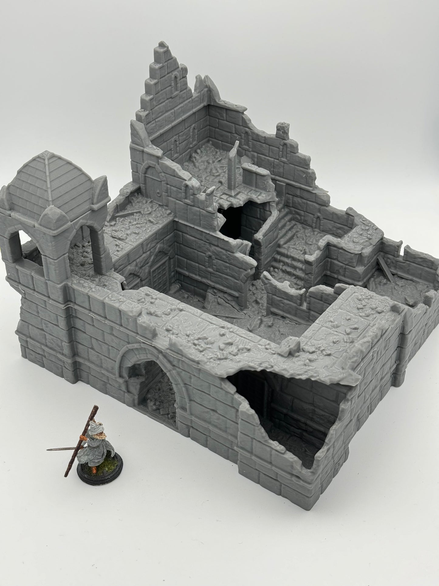 Photo du produit Tabletop 28mm The Printing Goes Ever On (TPGEO) 0 : Ruines de la caserne Ivory City - Bâtiment du royaume de Gonthan - Terrain de table Ruines de caserne