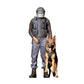 Diorama Modellbau Produktfoto 0: Diorama Figur: Stehender Polizist in Schutzausrüstung mit sitzendem Diensthund (Ref. Nr. 526)