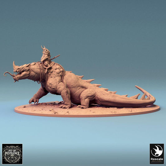 Photo de produit Tabletop 28mm Lord of the Print (LotP) 0 : Miniature de Tabletop : Cavalier barbare sur bête des marais - Monstre reptilien dinosaure de guerre, bête de guerre avec lance, armure en chaînes et selle (24_08_C2)
