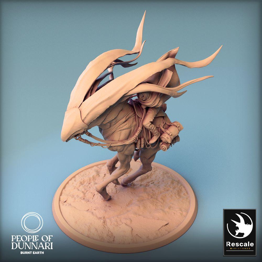 Photo de produit Tabletop 28mm Lord of the Print (LotP) 0 : Miniature Tabletop : Cavalier du désert sur bête de course avec lance, cavalier des bêtes, éclaireur nomade, éclaireur (24_03_A1)