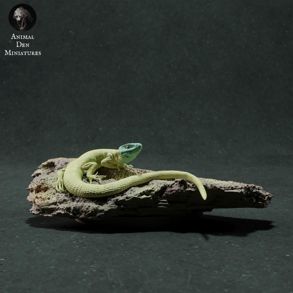 Photo de produit figurine animale Animal Den Miniatures 0 : figurine animale reptile : lézard vert (22_11_13)