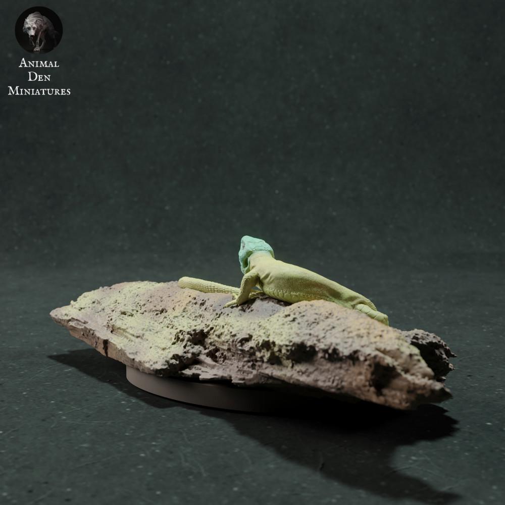Photo du produit figurine animale Animal Den Miniatures 2 : figurine de reptile : lézard vert (22_11_13)