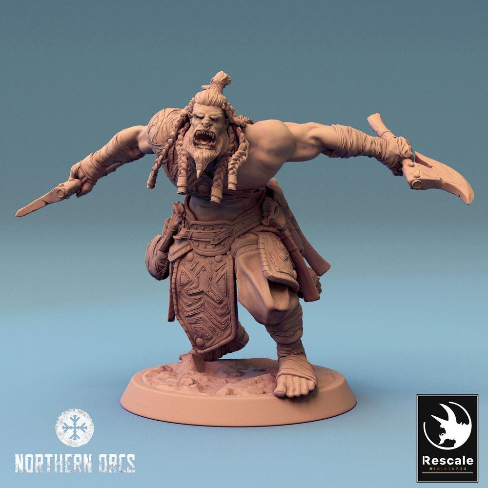 Photo de produit Tabletop 28mm Lord of the Print (LotP) 0 : Miniature Tabletop : Orque Berserker avec hache et dague - Barbare Orc, combattant à la hache en cri de guerre (24_04_H6)