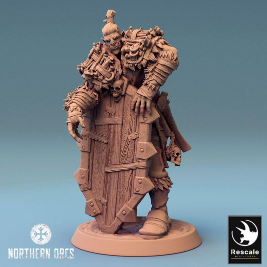 Photo de produit Tabletop 28mm Lord of the Print (LotP) 0 : Miniature Tabletop : Orque Gardien avec Bouclier de Tour, Orc Guard, Combattant au Bouclier (24_04_F1)