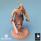 Photo produit Tabletop 28mm Lord of the Print (LotP) 0 : Miniature Tabletop : Guerrier Ork, Berserker avec deux lames, combattant à deux épées, guerrier tribal (24_04_J2)