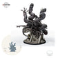 False Hydra 100mm, vielköpfiges Schlangen-Monster: Größenvergleich, ca. 166 mm Gesamthöhe inklusive Base und höchstem Teil, mit 32-mm-Referenzfigur.