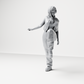 Diorama Modellbau Produktfoto 1: Stehende Figur: Frau mit Kopfhörern & weitem Streetwear-Outfit, Bein angehoben (a164)