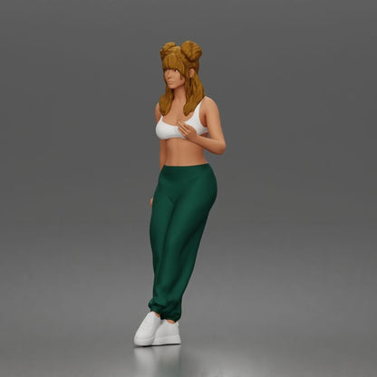 Photo produit de modélisme pour diorama 1 : figurine debout : femme en maillot de bain épaules dénudées (a198)