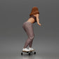 Diorama Modellbau Produktfoto 2: Diorama Figur: Skaterin balancierend auf Skateboard mit Crop-Top & Jogginghose (a170)