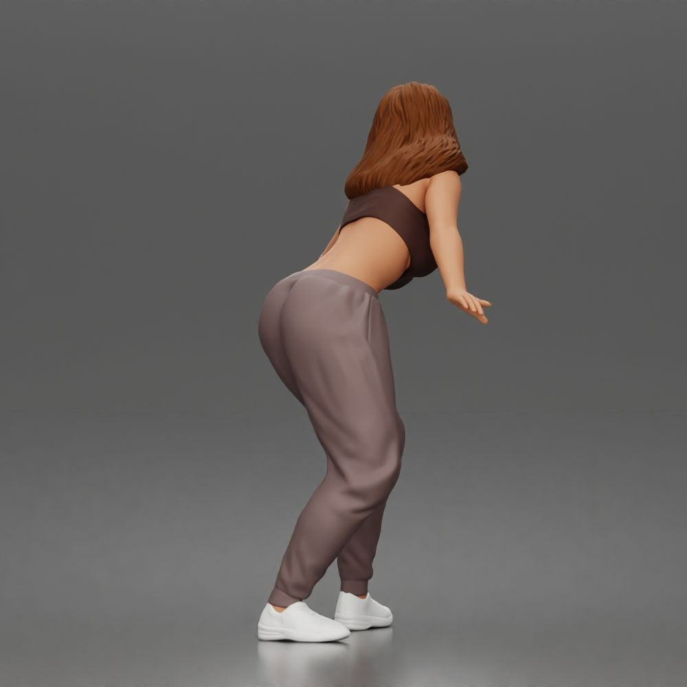 Diorama Modellbau Produktfoto 2: Stehende Figur: Skaterin in Balancehaltung mit Crop-Top, Jogginghose & Sneakern (a171)
