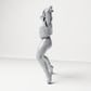 Diorama Modellbau Produktfoto 7: Stehende Figur: Frau im Jumpsuit mit erhobenen Armen (a155)