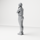 Diorama Modellbau Produktfoto 7: Stehende Figur: Frau mit geflochtenem Haar, T-Shirt, Leggings & Sneakers (a194)