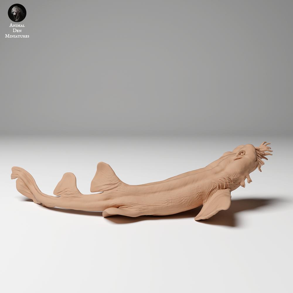 Photo du produit figurine animale Animal Den Miniatures 1 : figurine d’animal marin : requin-tapis tacheté - en chasse (24_06_05)