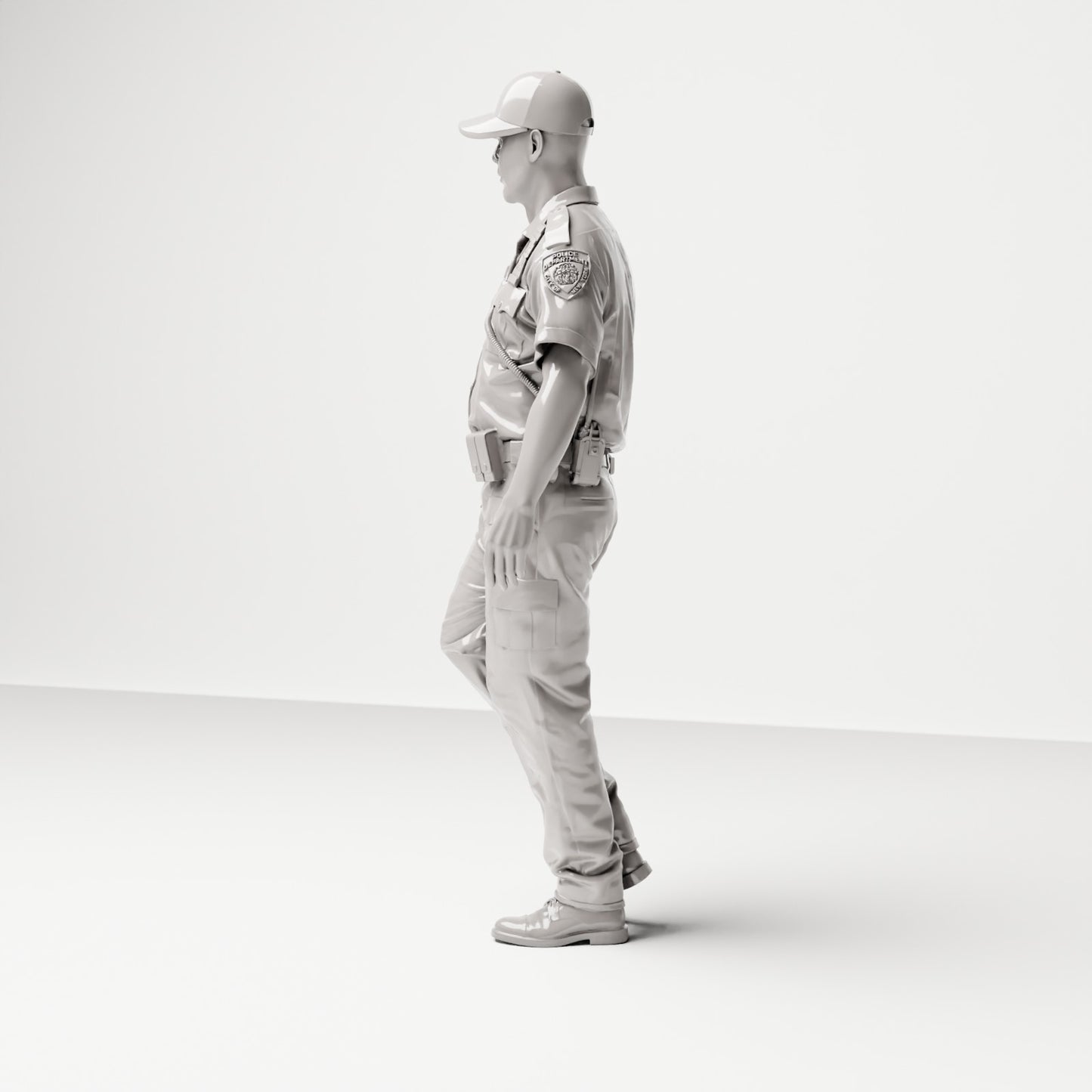 Stehende Figur: Polizist mit Kappe & Dienstgürtel (Ref. Nr. 500) - vollständige Studioansicht 3