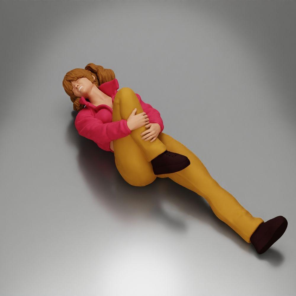 Diorama modélisme photo produit 12 : Femme allongée avec mini-veste tenant un genou blessé - Miniature diorama (Ref Nr. A87)